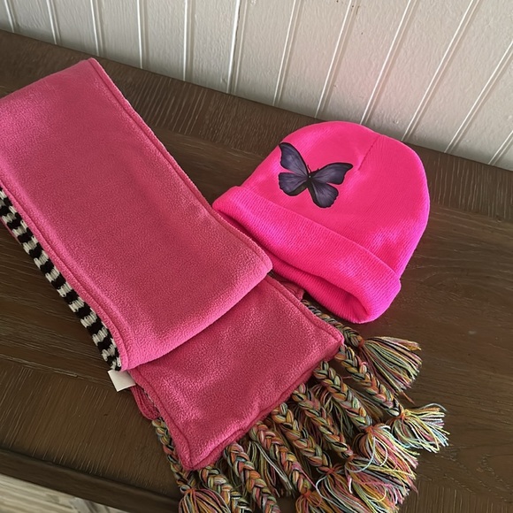 The Children’s Place Scarf and Beanie sz OS - Picture 11 of 11